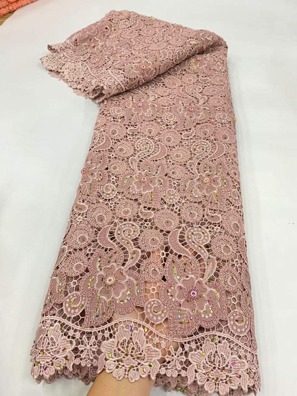 Latest Cord Guipure Lace Fabri – Crystal Mesh Fabric Bewertung und Preis