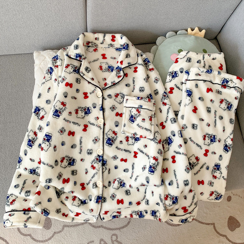 Sanrio Hello Kitty Flannel Wom – Embellish Knit Bewertung und Preis