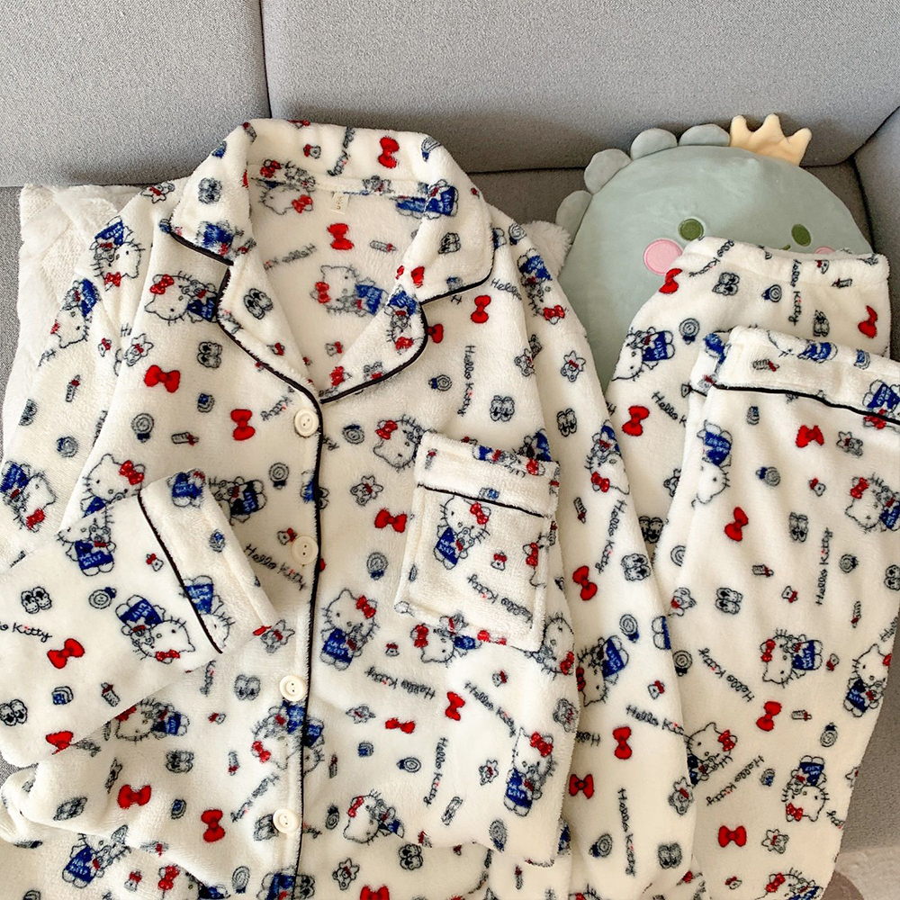 Sanrio Hello Kitty Flannel Wom – Embellish Knit Bewertung und Preis